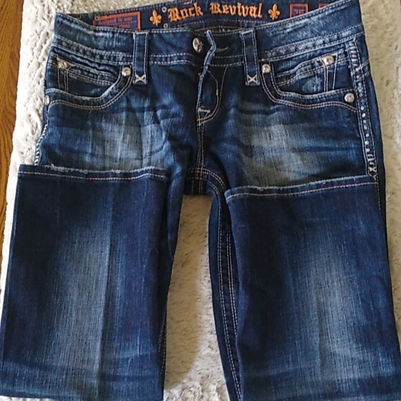 Rock Revival Gwen Capri Jeans - Picture 15 of 16